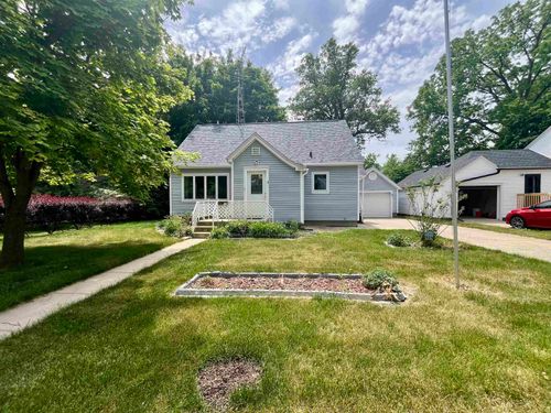 303 Garfield Avenue, Evansville, WI, 53536 | Card Image