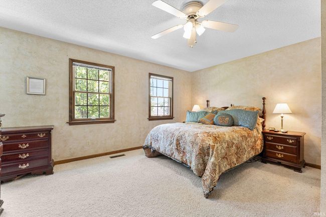 1106 Woodcrest Ln, House other with 4 bedrooms, 4 bathrooms and null parking in Kendallville IN | Image 24