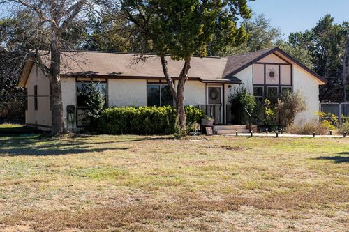 500 Grand Prairie Cir, Dripping Springs, TX, 78620-3846 | Card Image