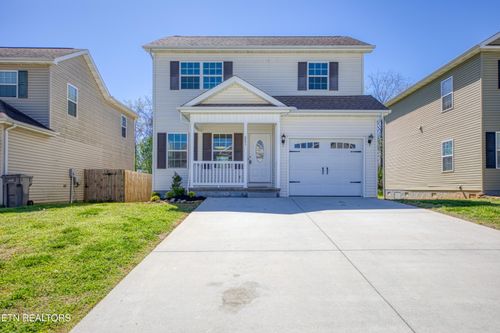 221 Heritage Crossing Drive, Maryville, TN, 37804 | Card Image