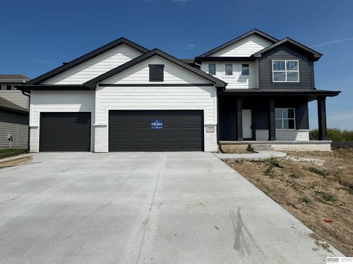 20810 Vernon Ave, Elkhorn, NE, 68022-5473 | Card Image