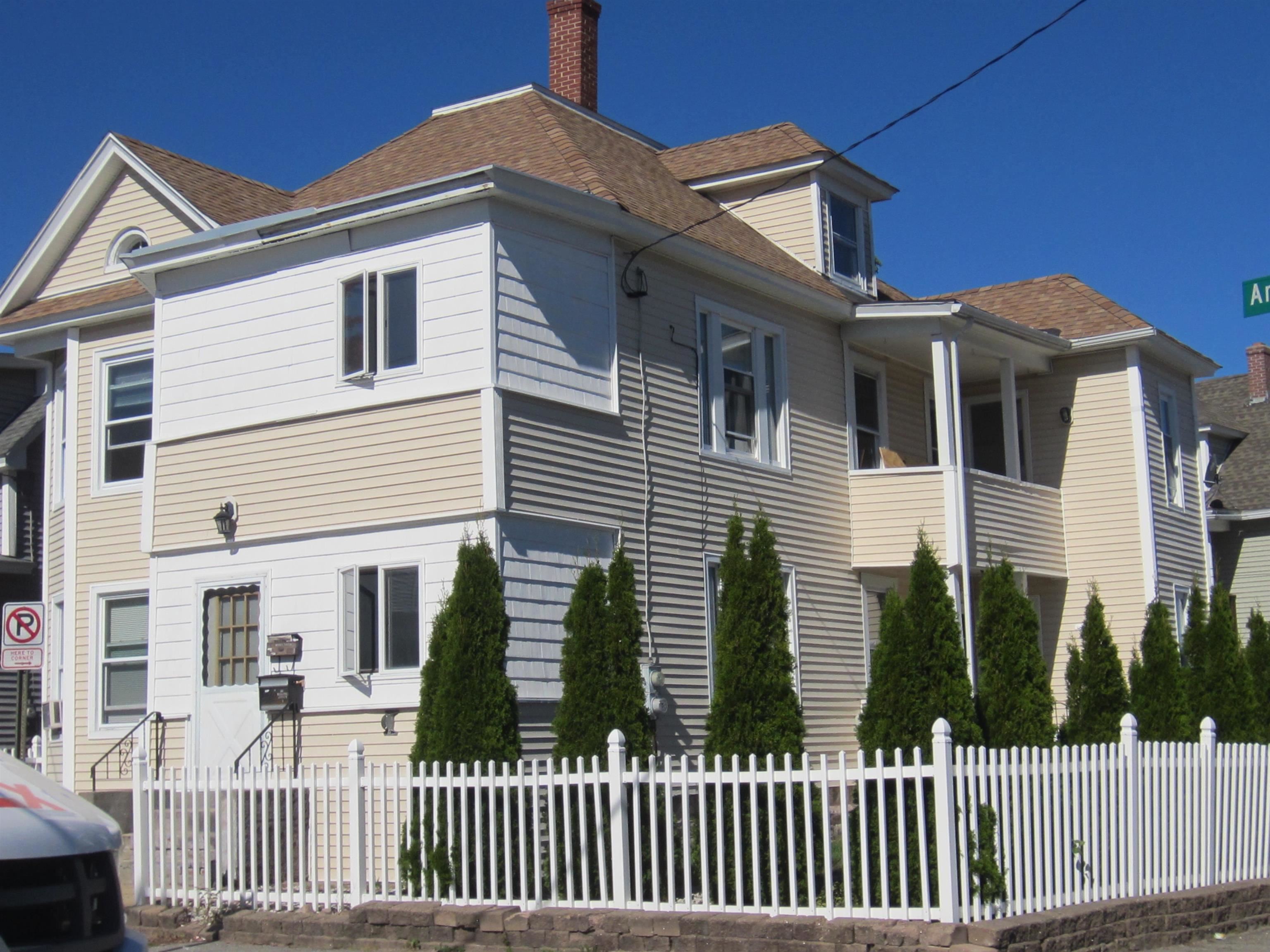 1 579 Amory Street, For Rent in Manchester Zoocasa