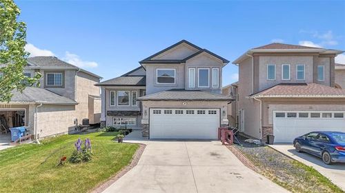 39 Barneveld Rd, Winnipeg, MB, R2P1M2 | Card Image