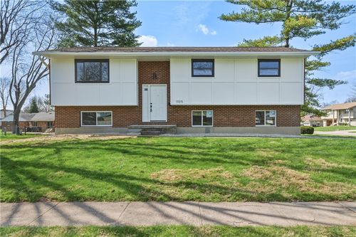 1105 Paget Dr, Miamisburg, OH, 45342-3245 | Card Image