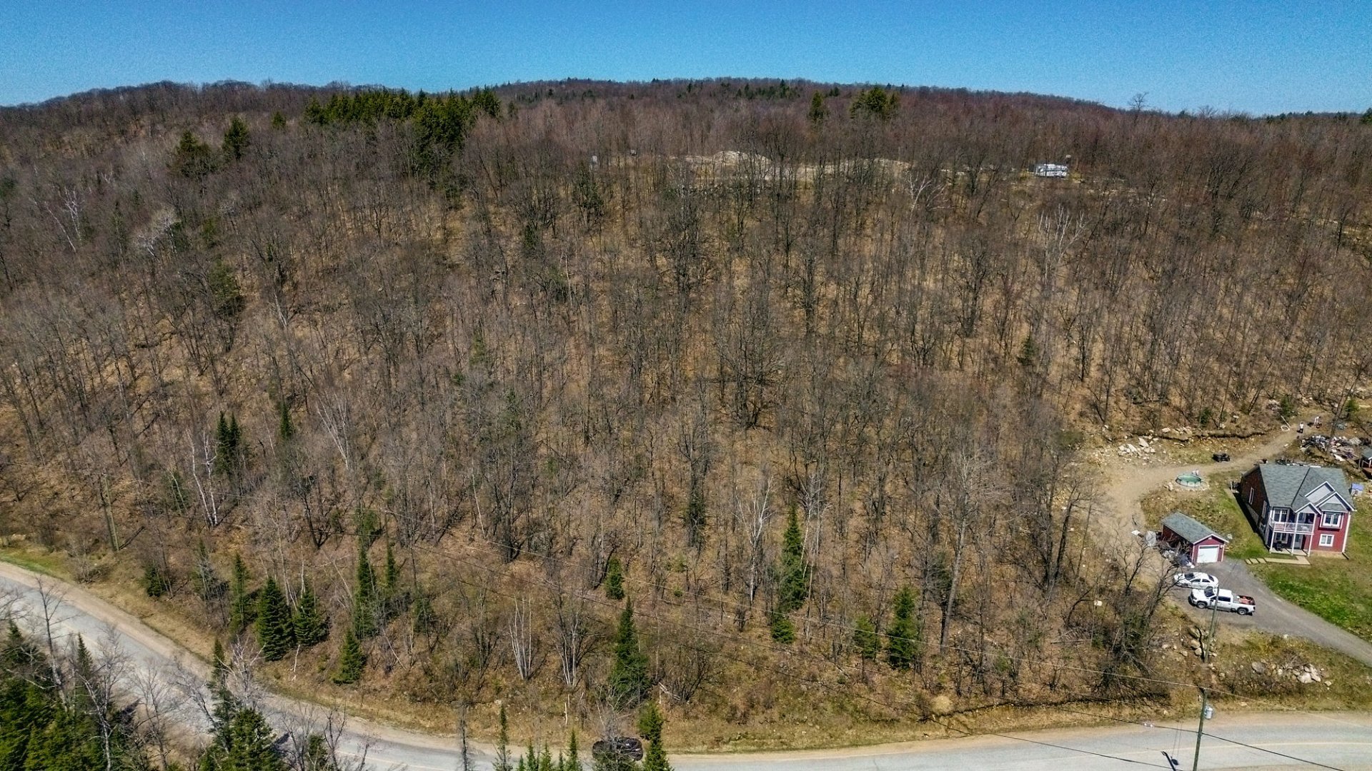 Land in Val-des-Monts