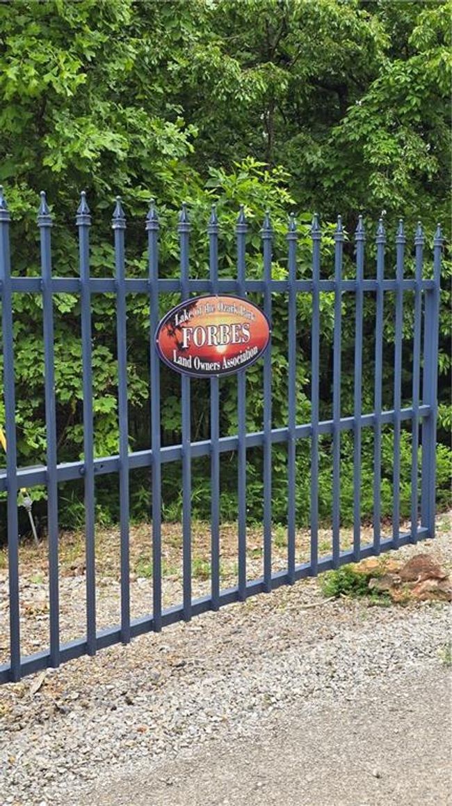 View of gate | Image 5