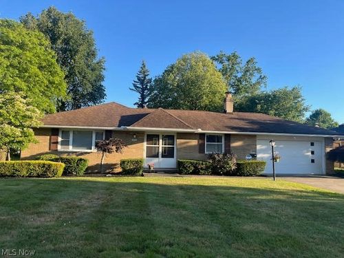 1992 Edenhall Dr, Lyndhurst, OH, 44124-3831 | Card Image