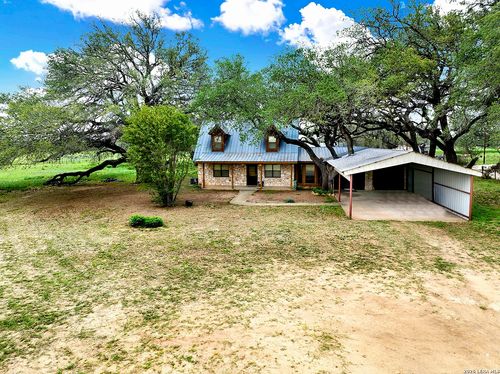 360 Horton Rd, Poteet, TX, 78065-4364 | Card Image