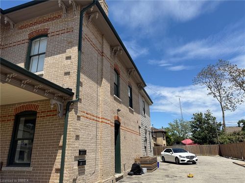167 Brant Ave, Brantford, ON, N3T3H6 | Card Image
