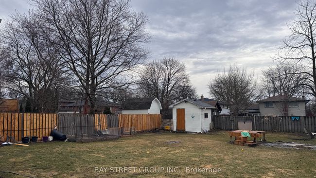 6074 Belaire Ave, House other with 4 bedrooms, 2 bathrooms and 2 parking in Niagara Falls ON | Image 26