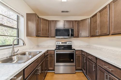 2522-2522 Nw 4th Ter, Gainesville, FL, 32609-2975 | Card Image