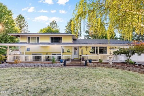 255 Queens Branch Rd, Rogue River, OR, 97537-6643 | Card Image