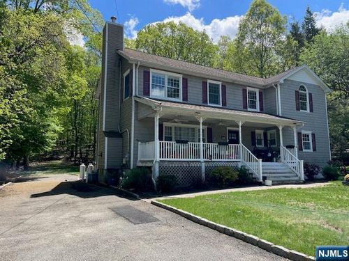 16 Oak Ln, Randolph, NJ, 07869-3117 | Card Image