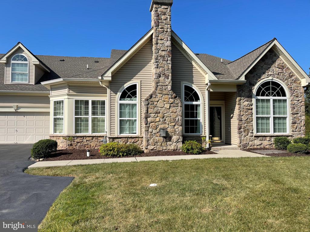Pebble Beach Dr, Royersford, PA 19468