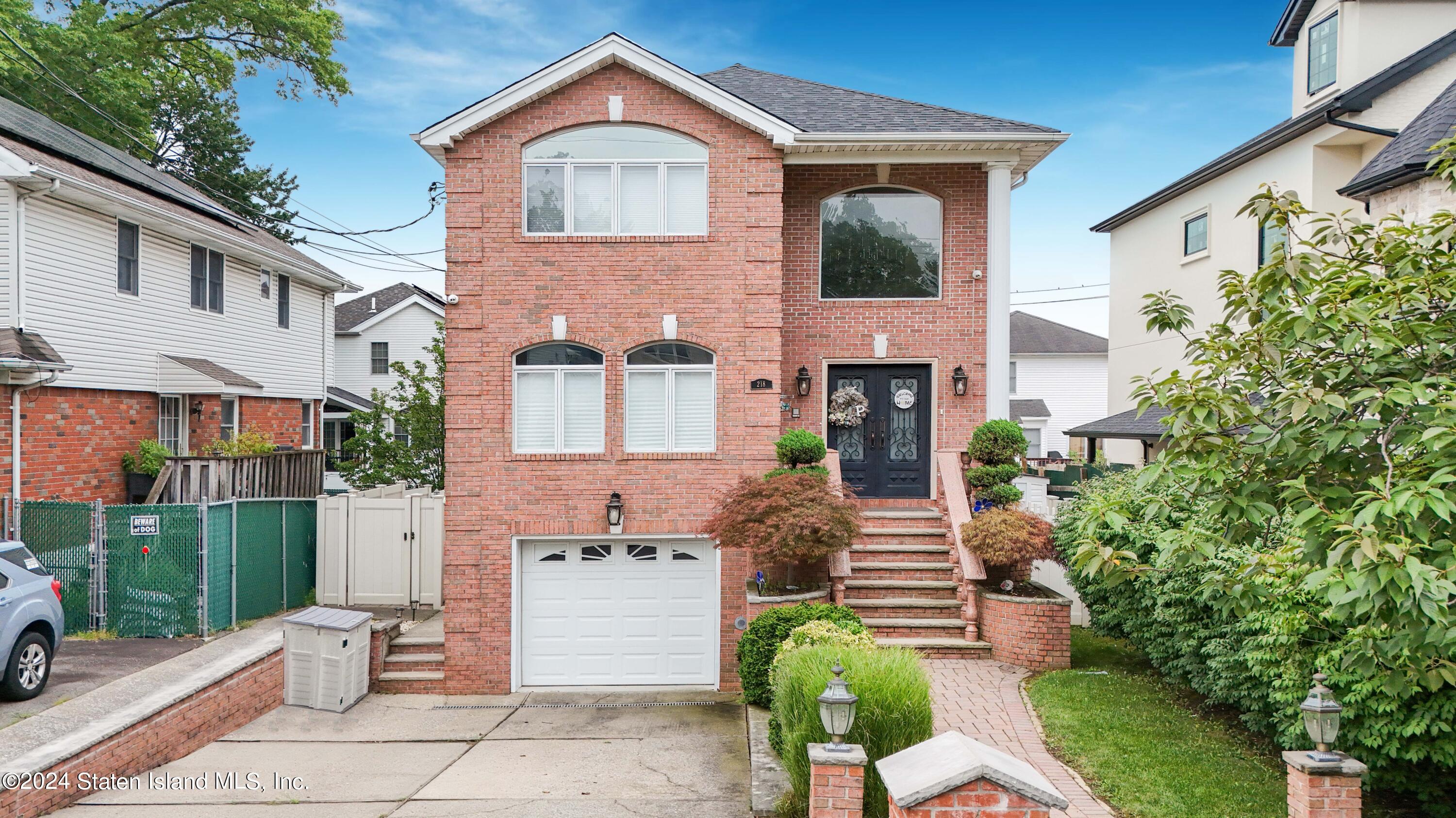 Rensselaer Ave, Staten Island, NY 10312