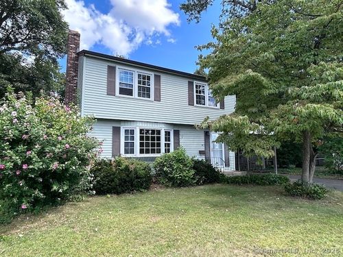 47 Crestwood Dr, Manchester, CT, 06040-3801 | Card Image
