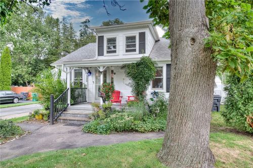 333 Greenwood Ave, Warwick, RI, 02886-1842 | Card Image