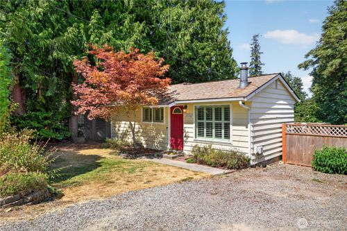 26562 221st Pl Se, Maple Valley, WA, 98038-7435 | Card Image