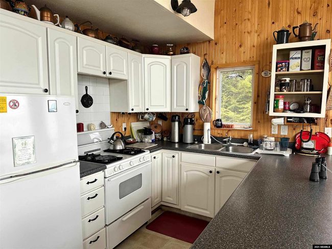 L13 B1 Middle Island, House other with 2 bedrooms, 2 bathrooms and null parking in Sitka AK | Image 10