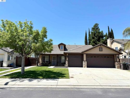 3349 Gaswell Ln, Stockton, CA, 95206-5719 | Card Image