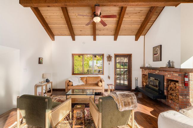 1557 White Sails Dr, House other with 3 bedrooms, 3 bathrooms and 4 parking in Bowen Island BC | Image 6