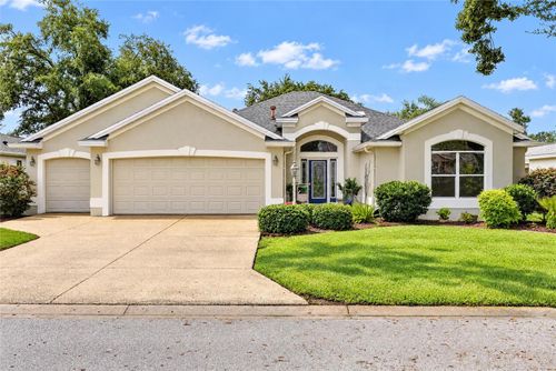 7775 Se 168th Lone Oak Loop, The Villages, FL, 32162-8352 | Card Image