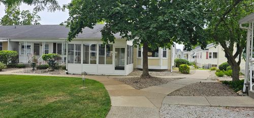 210-1009 Village Ln, Jenison, MI, 49428-8376 | Card Image