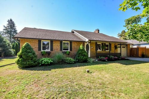 2009 Marchmont Rd, Severn, ON, L3V0V6 | Card Image