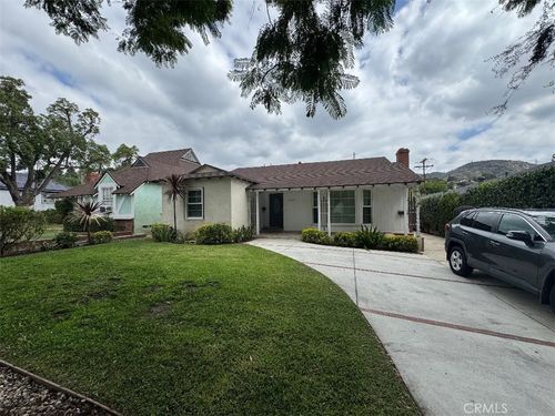 2712 Canada Blvd, Glendale, CA, 91208-2801 | Card Image