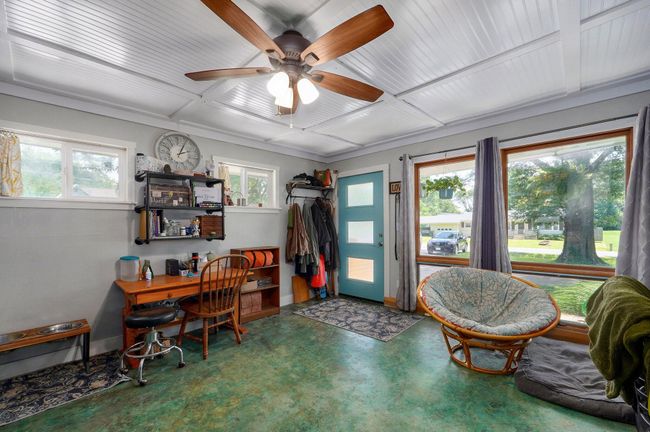 In-law quarters sunroom | Image 27