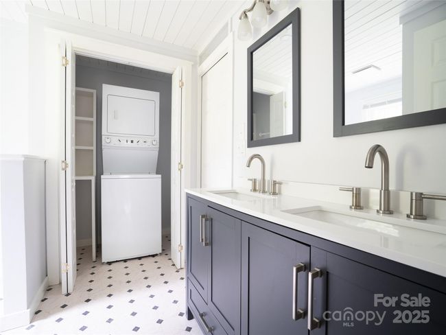 250 Oakdale St, House other with 2 bedrooms, 1 bathrooms and null parking in Brevard NC | Image 24