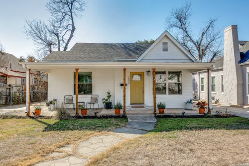 1830 W Magnolia Ave, San Antonio, TX, 78201-4950 | Card Image