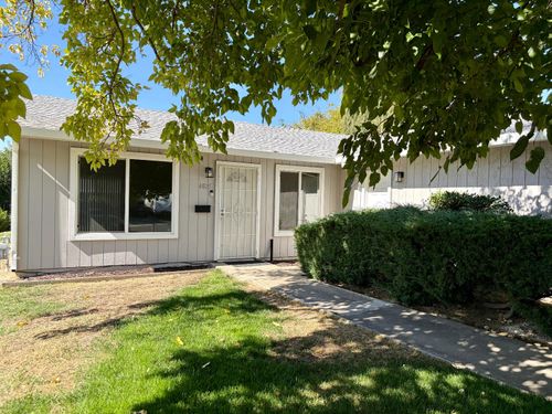 4805 Peale Dr, Sacramento, CA, 95842-2420 | Card Image