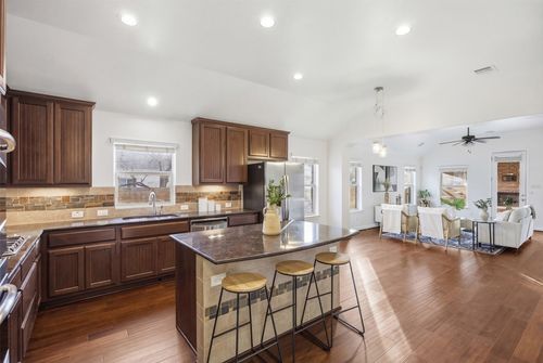 13600 Hymeadow Cir, Austin, TX, 78729-1764 | Card Image