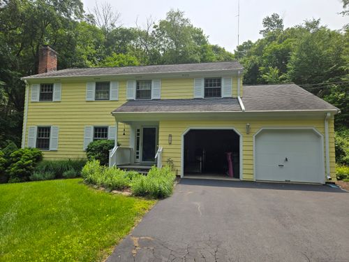 164 Tanglewood Ln, Fairfield, CT, 06824-1879 | Card Image