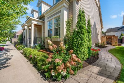 10 Murray St, Home with 1 bedrooms, 3 bathrooms and 3 parking in Niagara on the Lake ON | Image 2