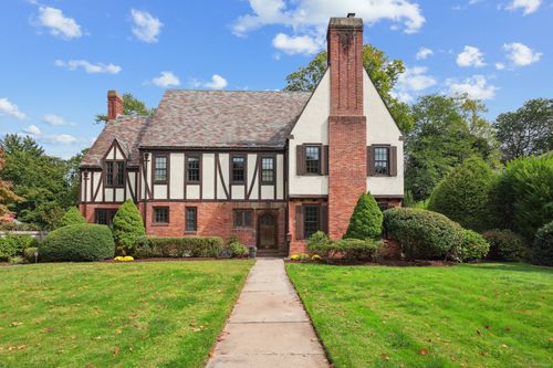 80 Terry Rd, Hartford, CT, 06105-1109 | Card Image