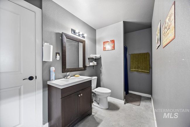 5886 Whispering Hills Dr, House other with 4 bedrooms, 3 bathrooms and 4 parking in Marsing ID | Image 43