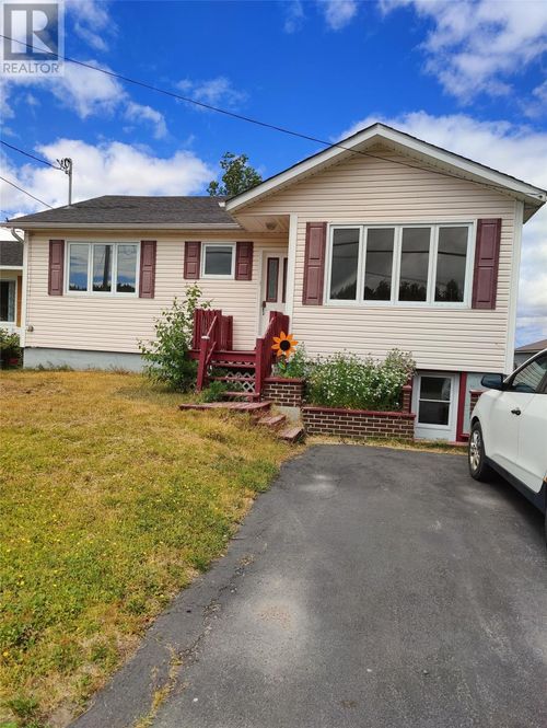 69 Main St N, Glovertown, NL, A0G2L0 | Card Image