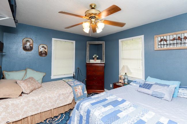 2610 Isbell Ln, House other with 4 bedrooms, 2 bathrooms and null parking in Silsbee TX | Image 15