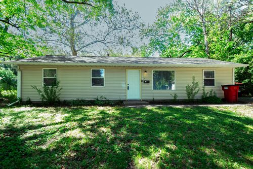 1607 Williamsburg Dr, Champaign, IL, 61821-1918 | Card Image