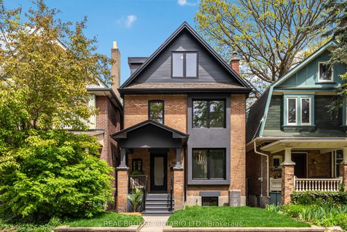 143 Fairview Ave, Toronto, ON, M6P3A6 | Card Image