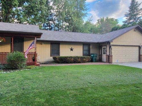 4550 Hummer Lake Rd, Ortonville, MI, 48462-9439 | Card Image
