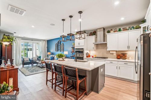 3703 Havertill Ln, WOODBRIDGE, VA, 22193-2063 | Card Image