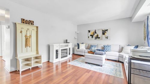 224-224 Pointe Cir N, Coram, NY, 11727-1544 | Card Image
