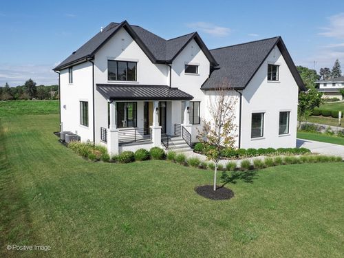 8302 Pleasant View Ave, Willow Springs, IL, 60480-1035 | Card Image