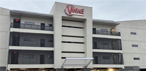 unit-213-813 Travis St, Mission, TX, 78572-1303 | Card Image