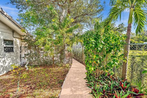 3998 Nw 5th Ave, Boca Raton, FL, 33431-5736 | Card Image