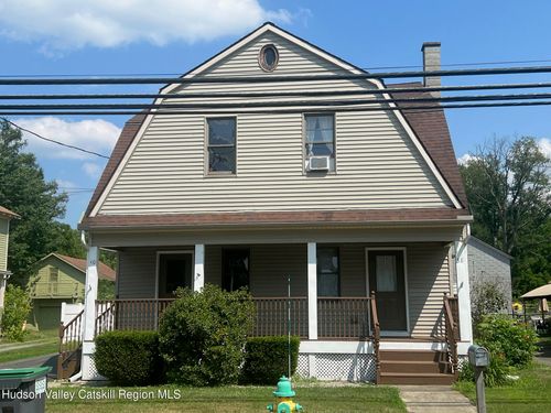 40-3840 Elm St, Nassau, NY, 12123-9393 | Card Image