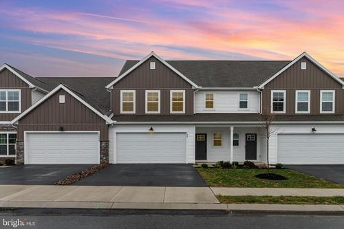 7870 Briarwood Dr, HARRISBURG, PA, 17112-9629 | Card Image